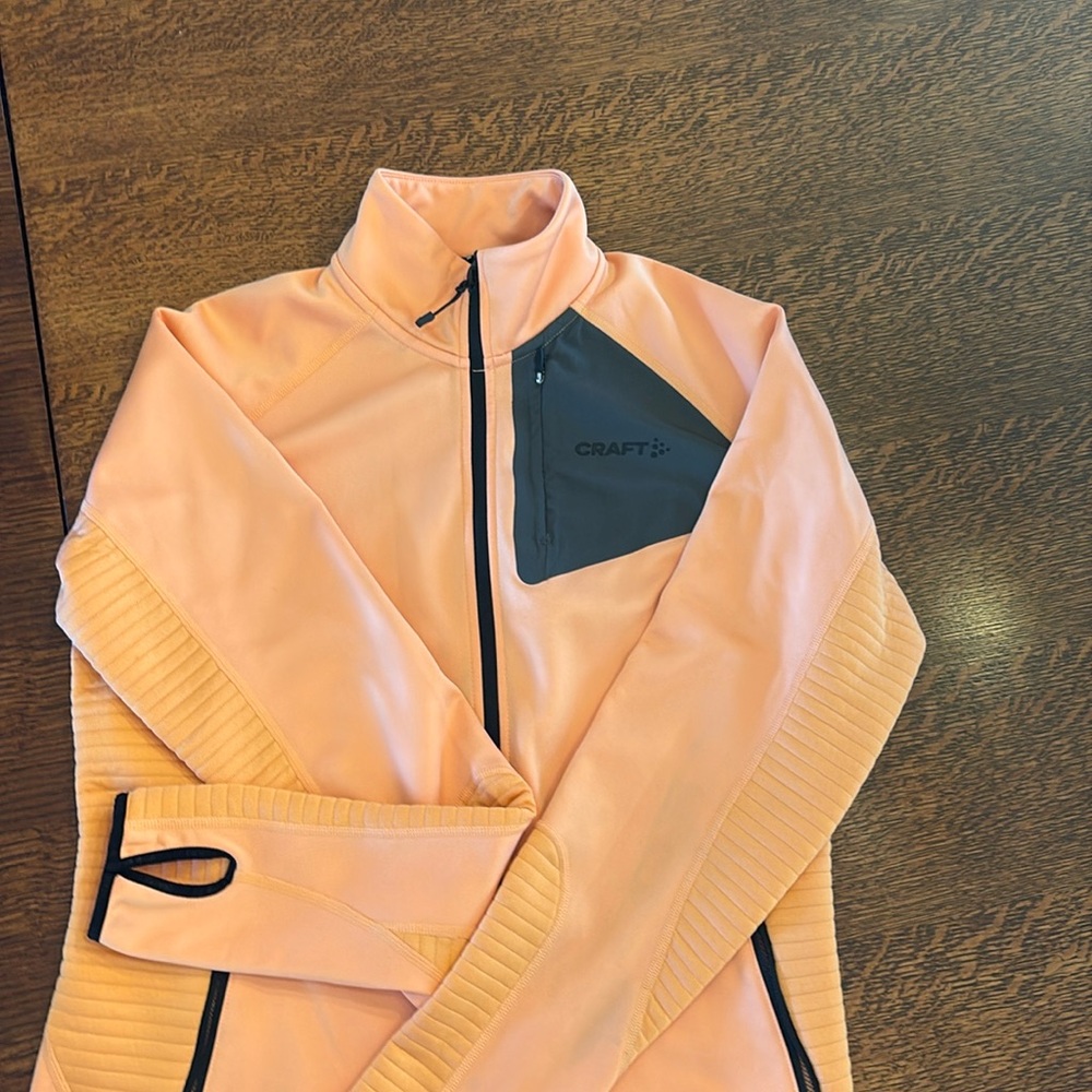Women’s CRAFT tech fleece jacket.  Never worn. Size large.